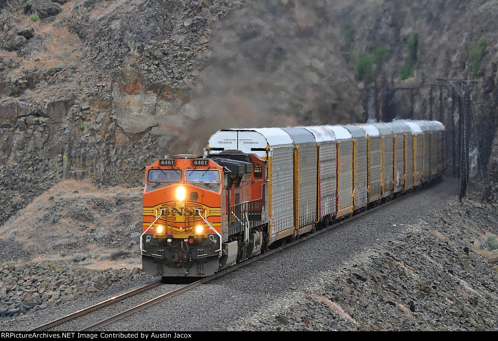 BNSF 4461